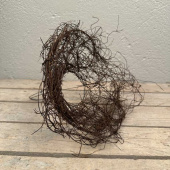 Bukettrede i naturmaterial. Ca 24 cm. Bukettrede i naturmaterial. Ca 24 cm.