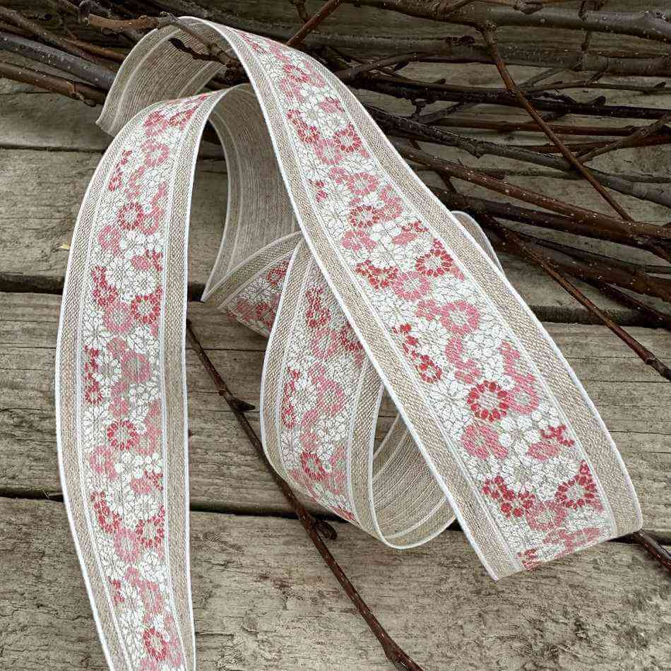 Band med mörkrosa / vita  blommor. 2,5 meter