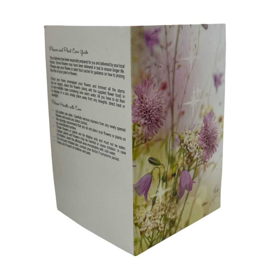 Blomsterkort dubbelvikt med lila ängsblommor 25st