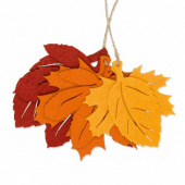dekorativa löv i höstens färger