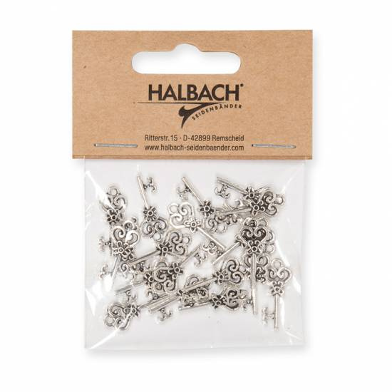 Nycklar av metall, ca 20 st