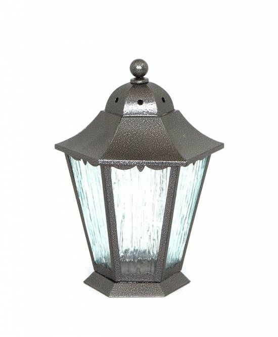 gravlykta stående i svart och silver