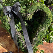 Dekorband Svart/Guld 25 mm (20 meter) Dekorband Svart/Guld 25 mm (20 meter)