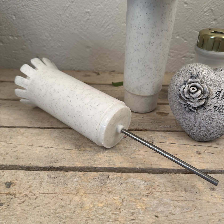 Gravvas, ljusgrå, 17 cm hög