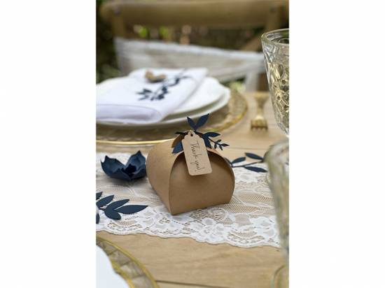 Fina askar till bordsdukningen