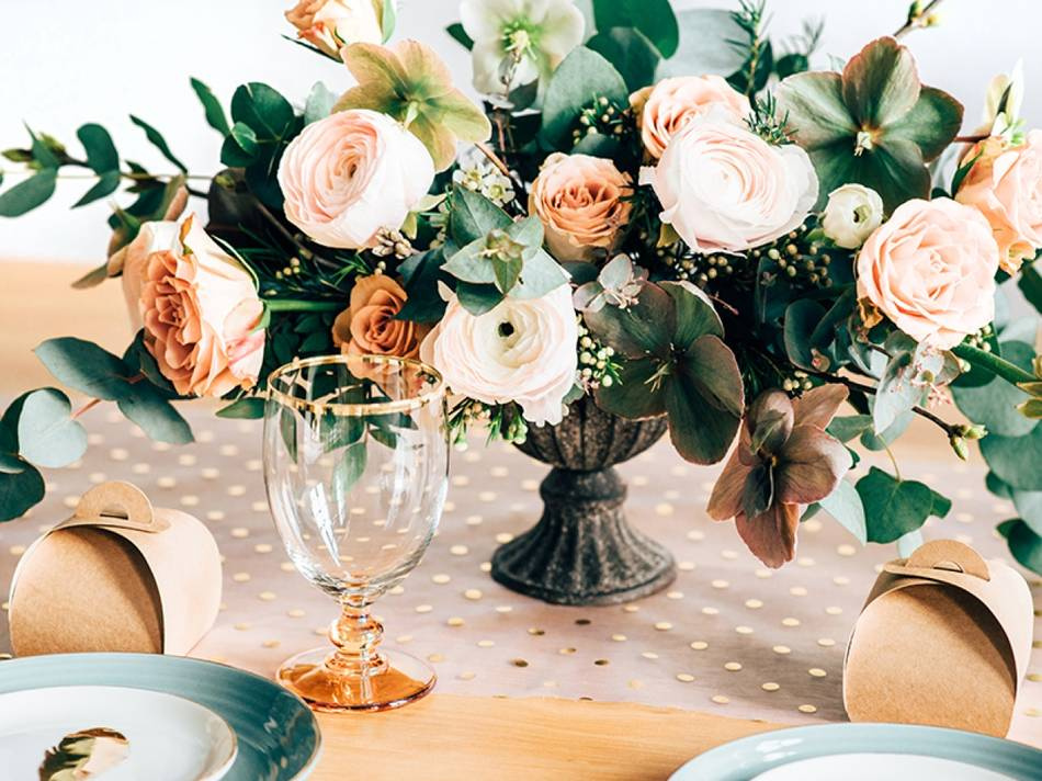 Askar, Bruna. 10 st 6 x 6x 5.5 cm