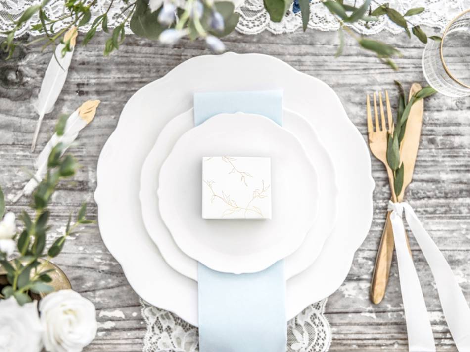 Presentaskar vita 6 cm 10st