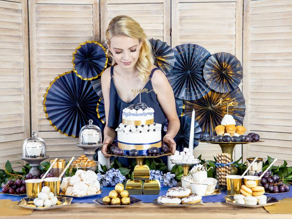 Satinband till festlig dukning