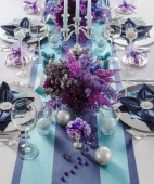 satinband på borden för dekorativ bordsdukning