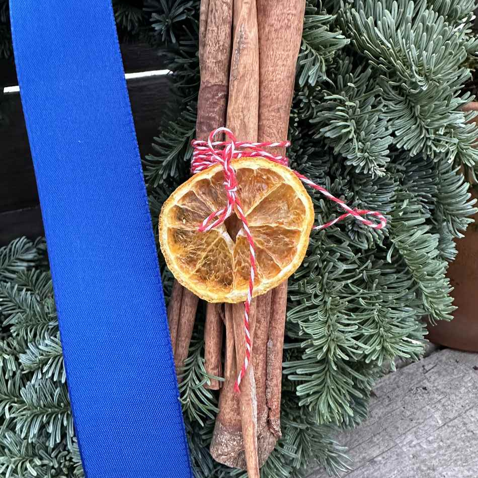 Bomullssnöre, röd/vit. ca 50 meter