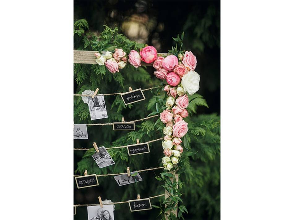 Små krittavlor med nypor, 7x4.6cm (1 pkt / 2 st.)